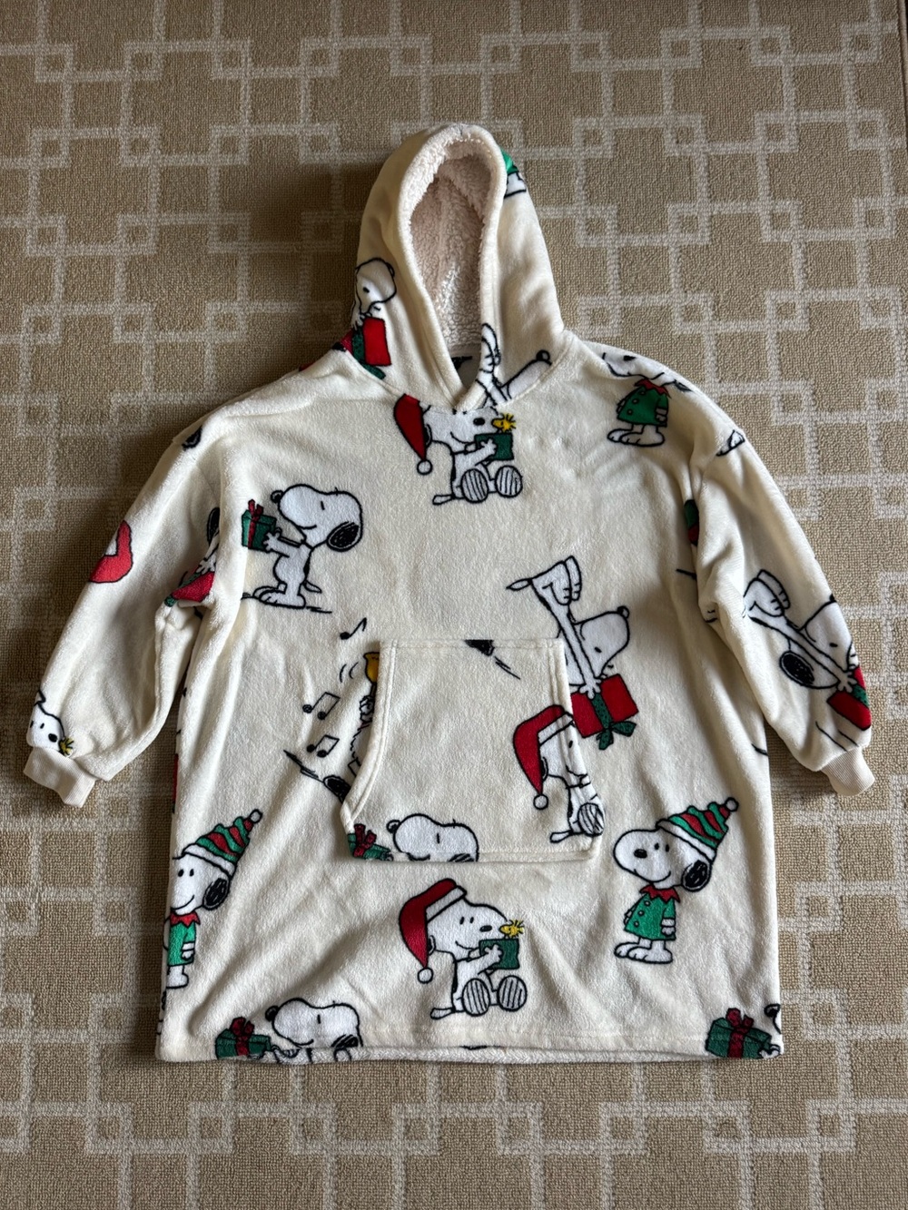 Peanuts Snoopy Christmas Sherpa Hoodie Pullover Cozy Holiday Christmas O/S - Picture 8 of 8